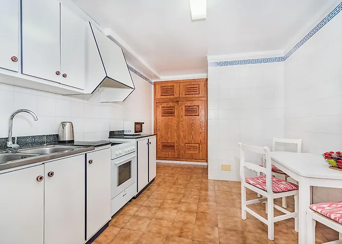 - Penthouse Bressol Daire