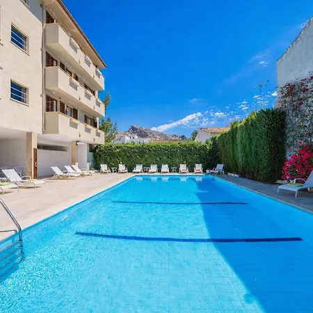- Penthouse Bressol Apartment Port de Pollenca